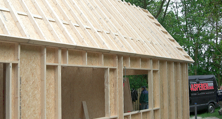 Aanbouw Op Maat bij Woonhuis Bouwbedrijf van Asperen Bouw uit Sneek Friesland voor houtbewerking, Kozijnen op maat, deuren, kasten en meer Aanbouw Op Maat bij woning Bouwbedrijf van Asperen bouw in Sneek Friesland